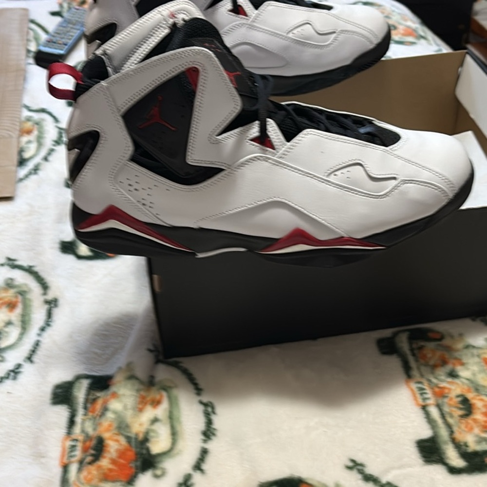 Jordan true flight White and Red High-Top Sneakers - Picture 2 of 8